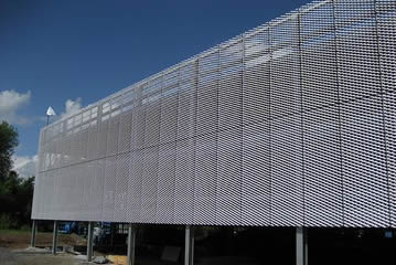 Garage screen curtain