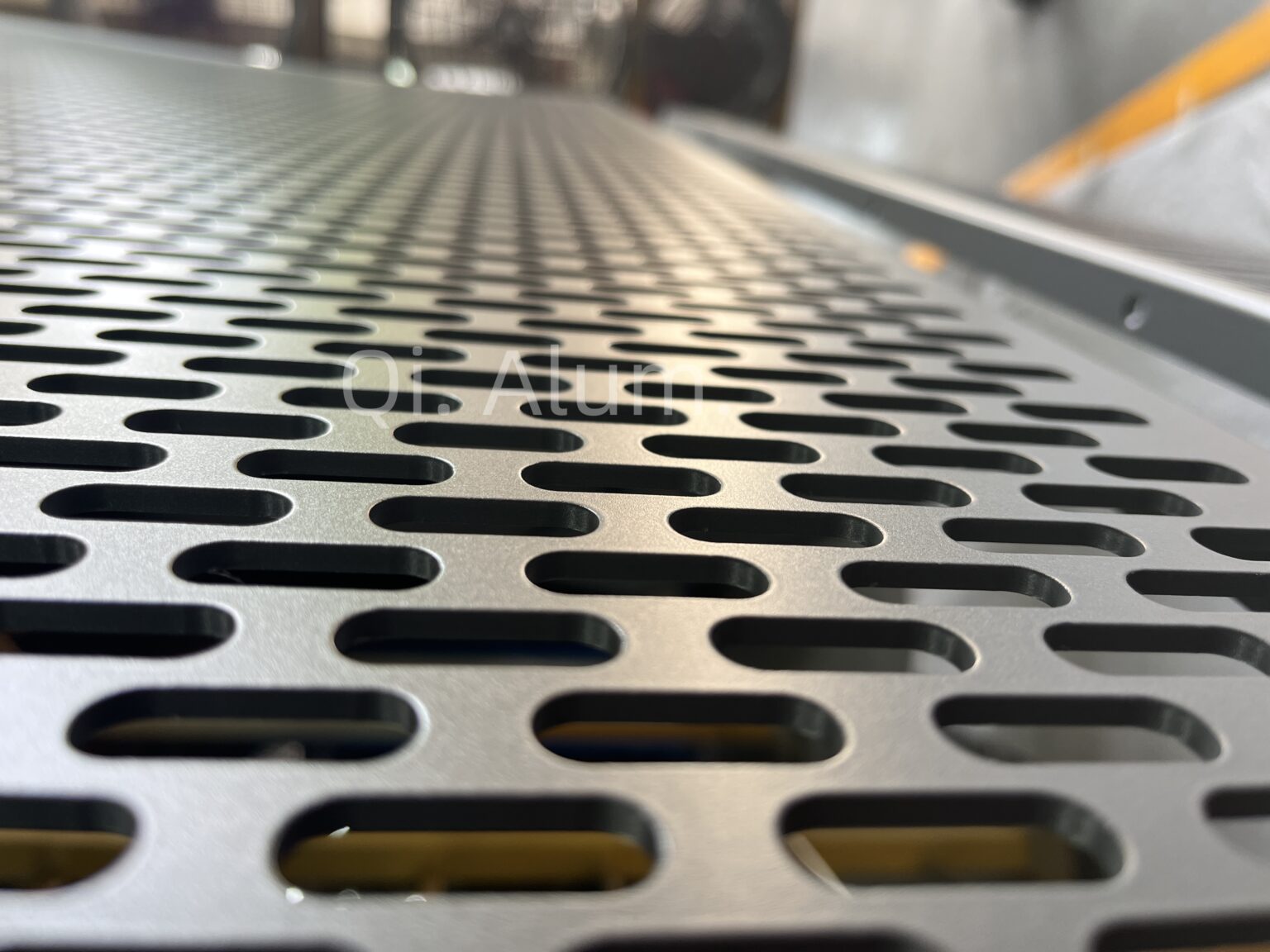10mm-thickness-aluminum-wall-cladding-perforated-metal-sheet